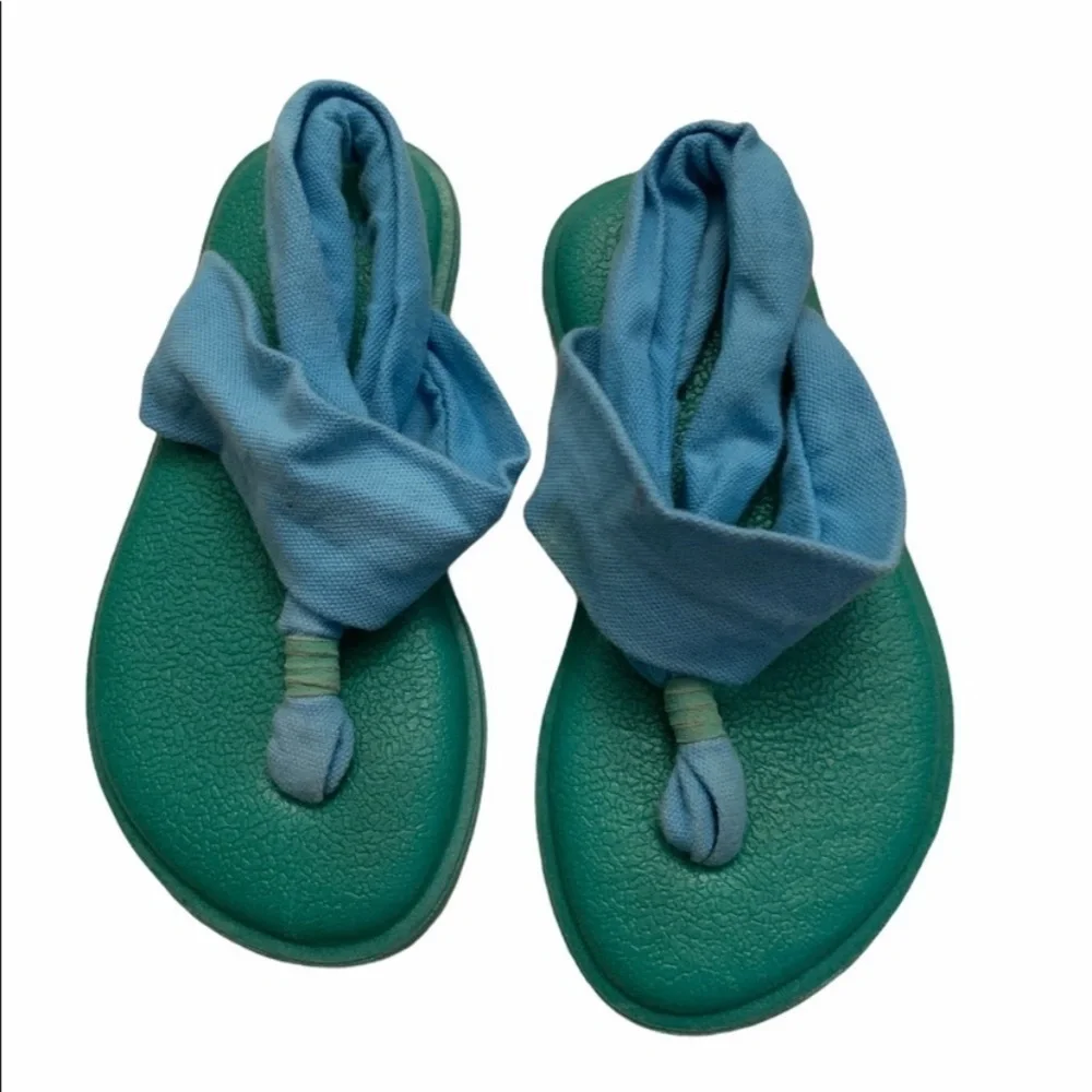 Sanuk Kid's Lil Yoga Sling 2 Sandals in Alaska Blue Size 9/10